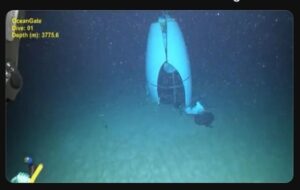 🚨 BREAKING: The U.S. Coast Guard reveal new image of the OceanGate submersible on the bottom of the ocean floor, just over 1000 feet from the Titanic wreckage.